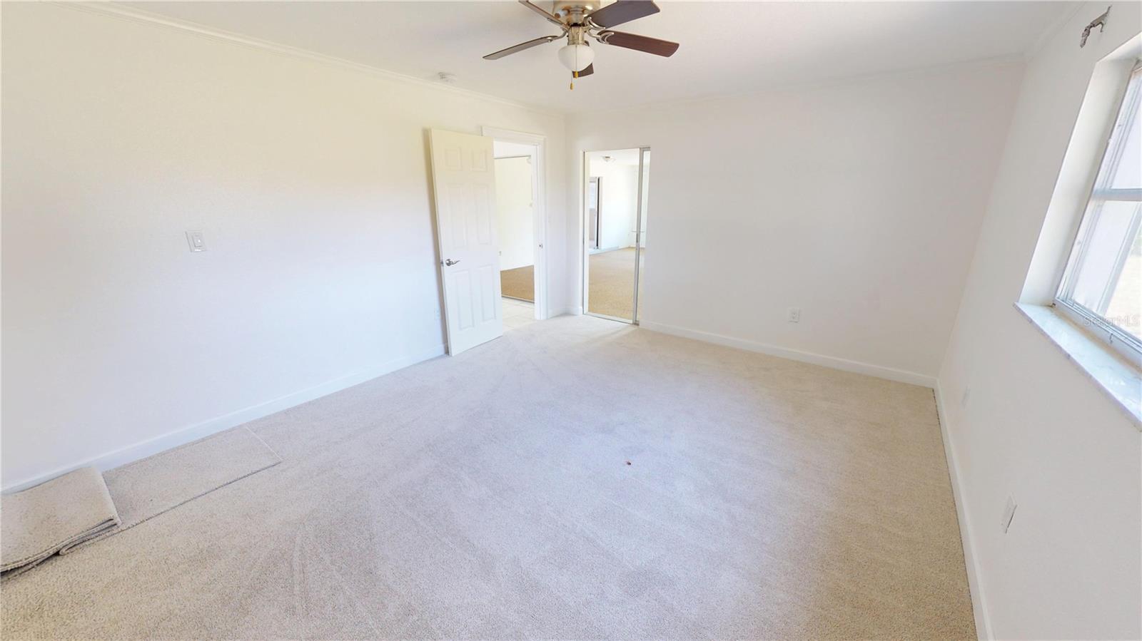 Image 13 of 40 For 2028 River Basin Terrace