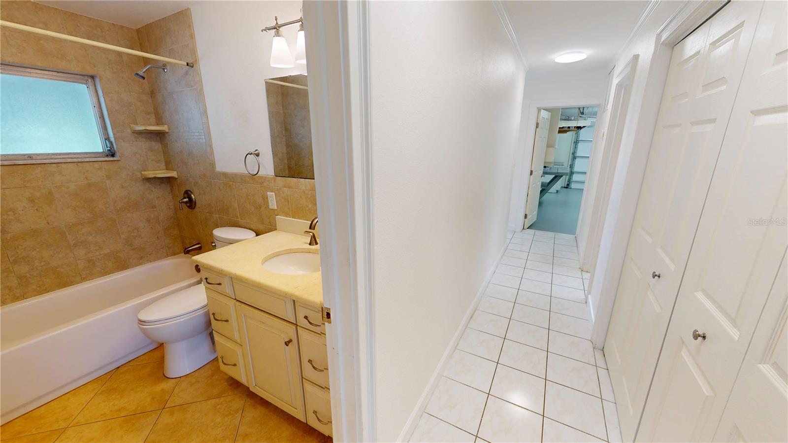 Image 21 of 40 For 2028 River Basin Terrace