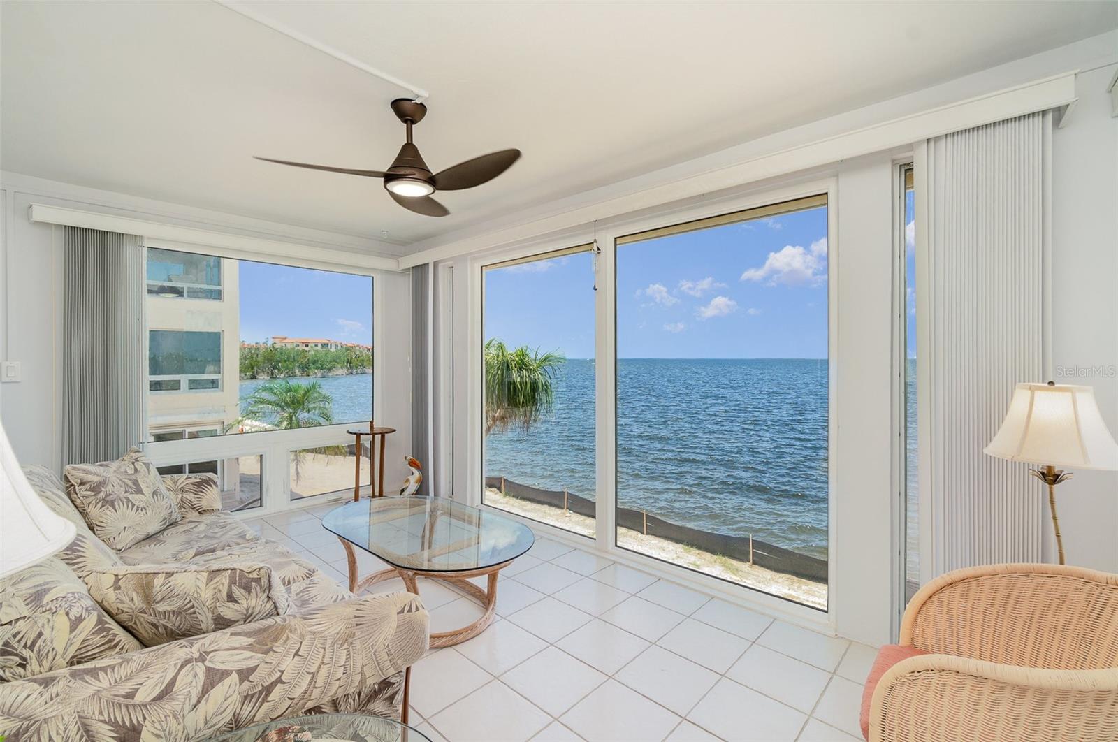 Image 20 of 39 For 1 Colony Point Drive B20