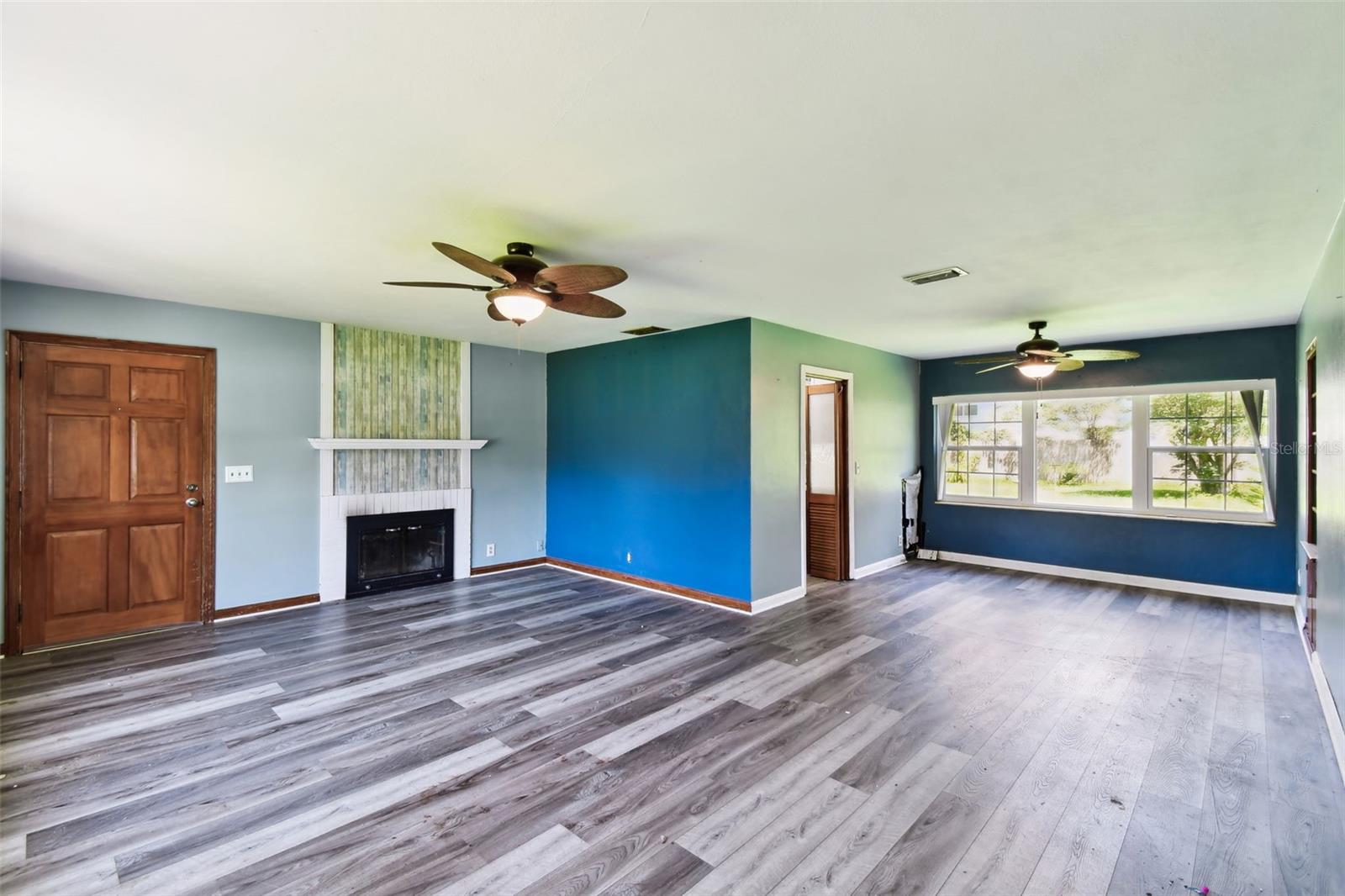 Image 10 of 42 For 4707 Southgate Drive