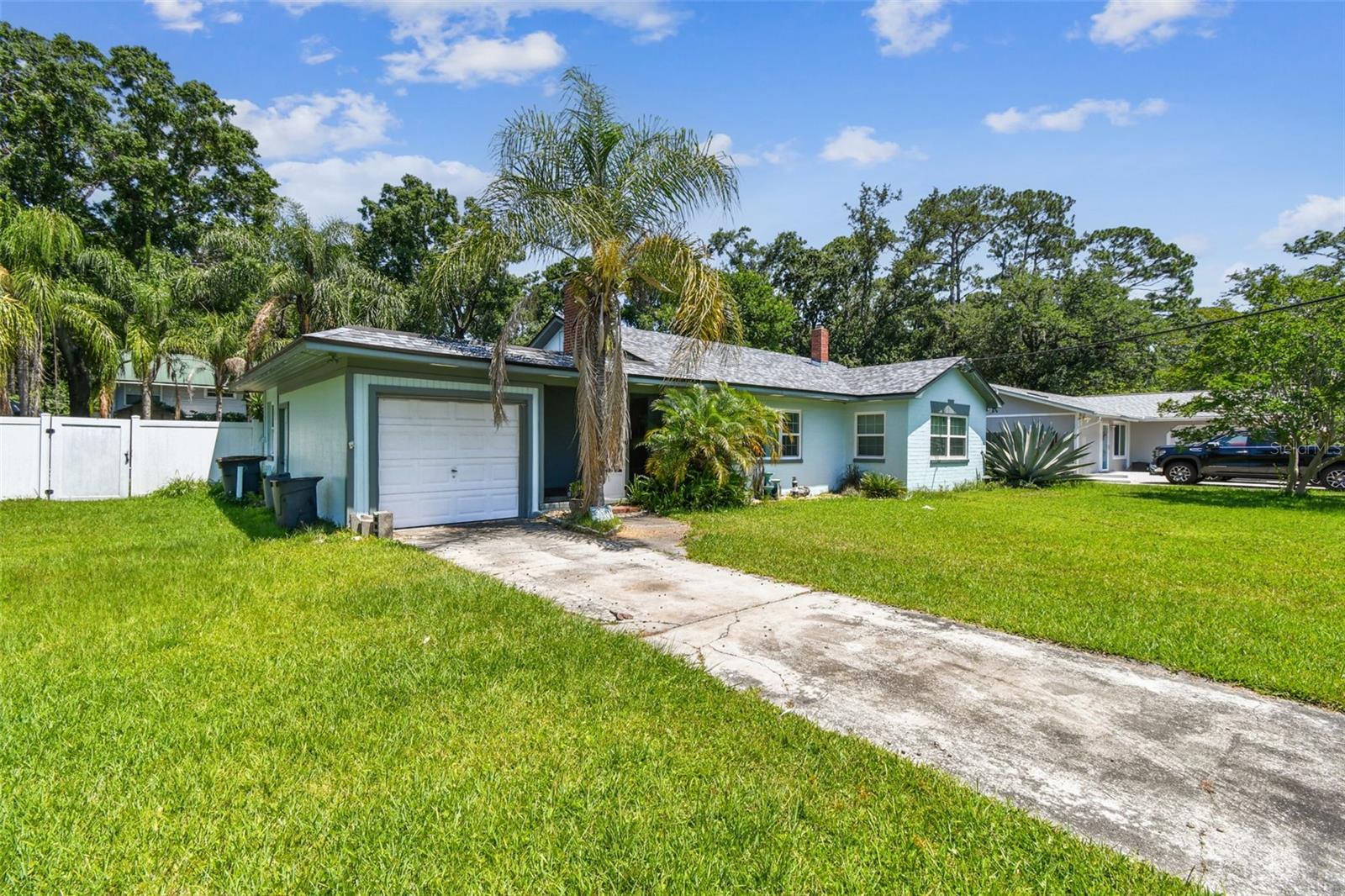 Image 2 of 42 For 4707 Southgate Drive