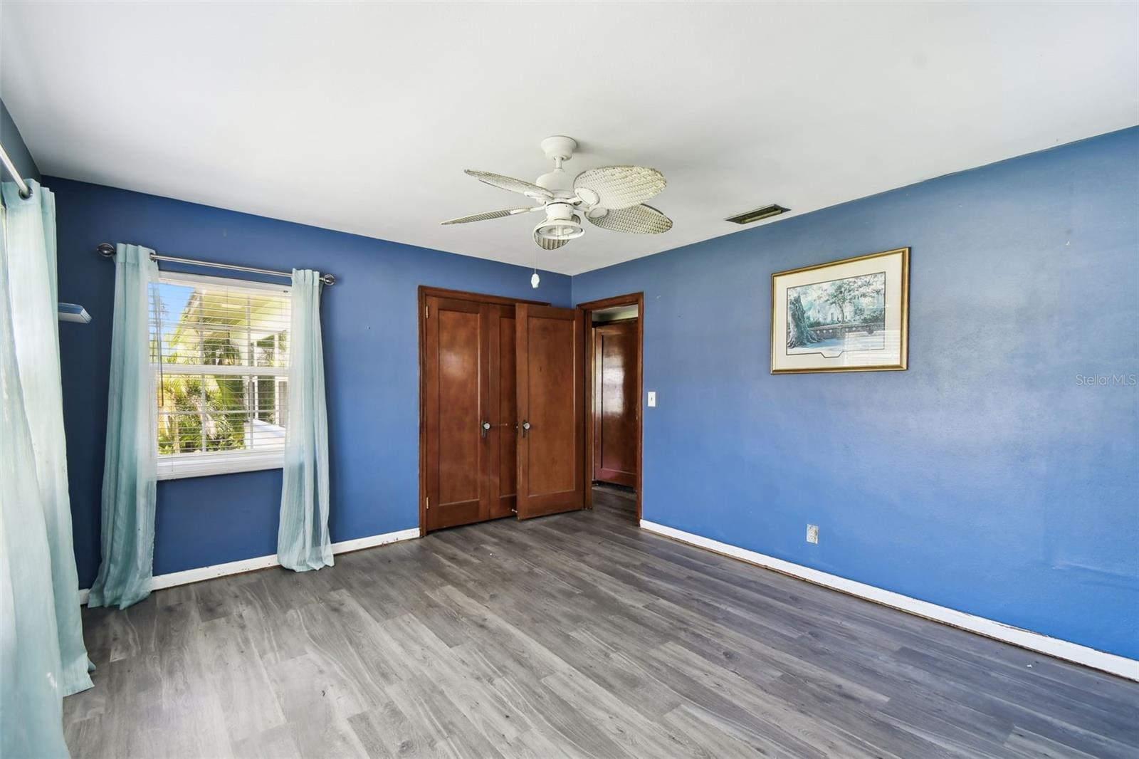 Image 22 of 42 For 4707 Southgate Drive