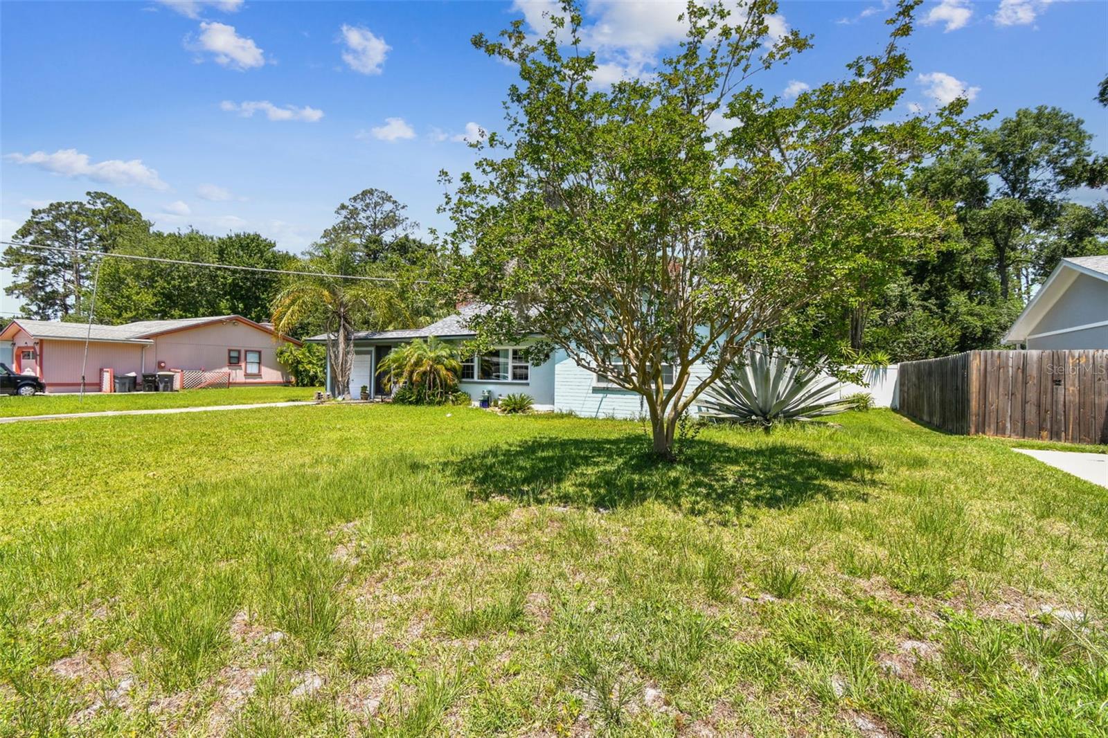 Image 4 of 42 For 4707 Southgate Drive