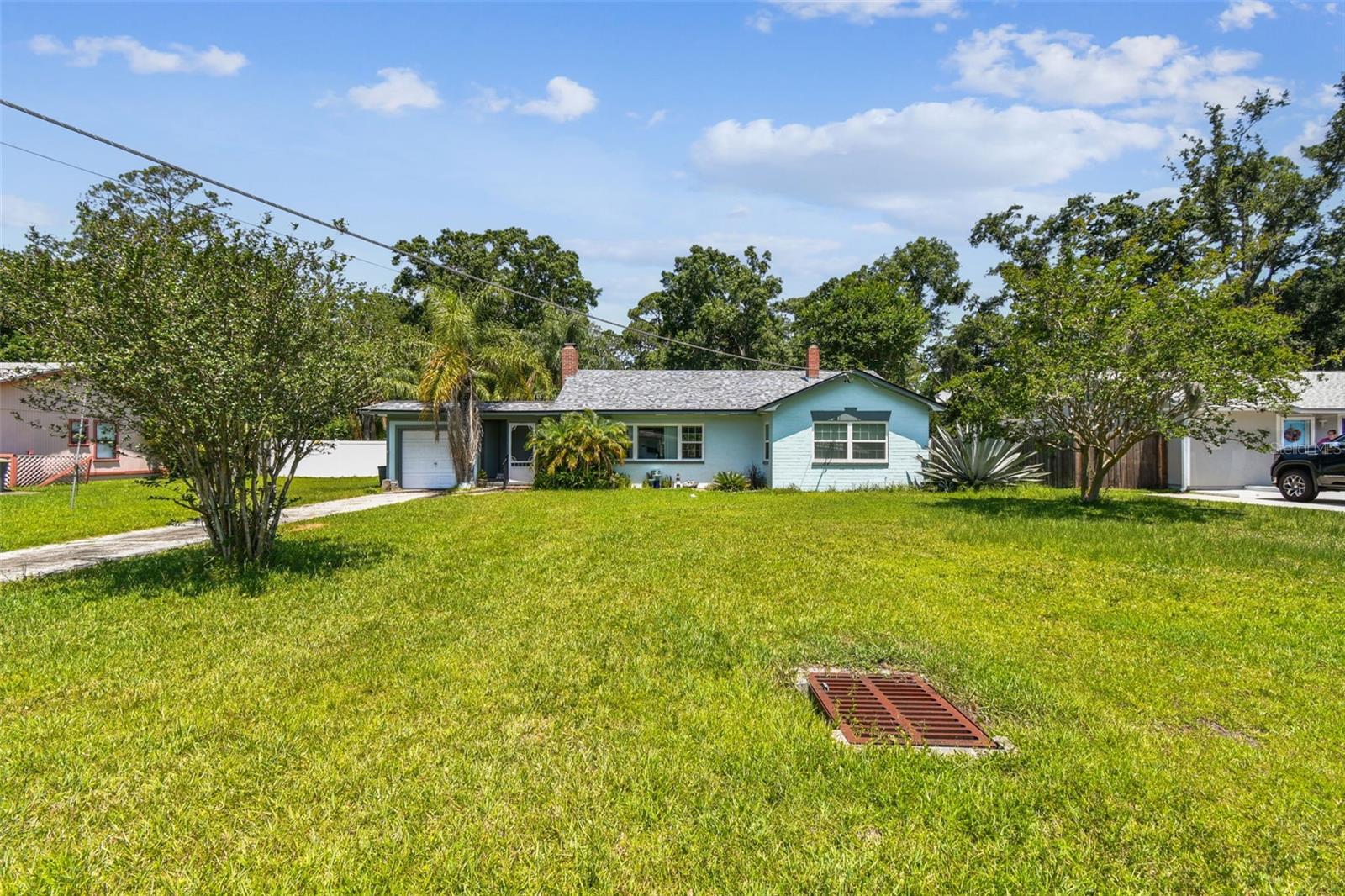 Image 6 of 42 For 4707 Southgate Drive