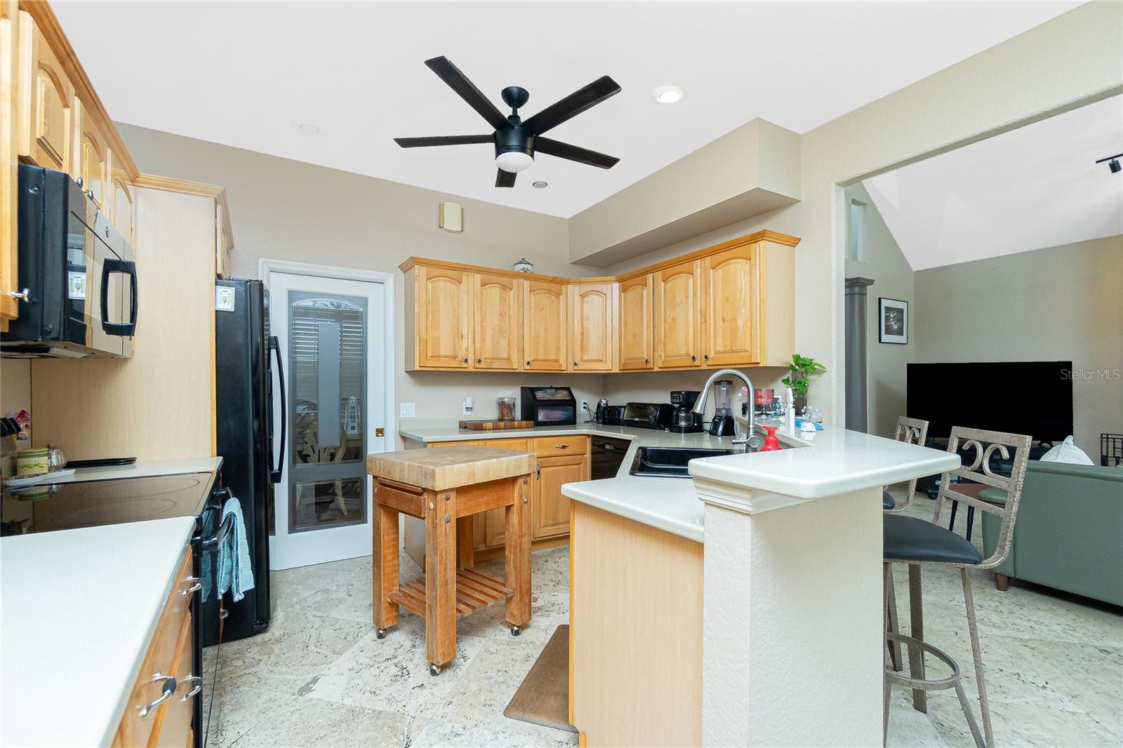 Image 14 of 49 For 5219 Guava Terrace
