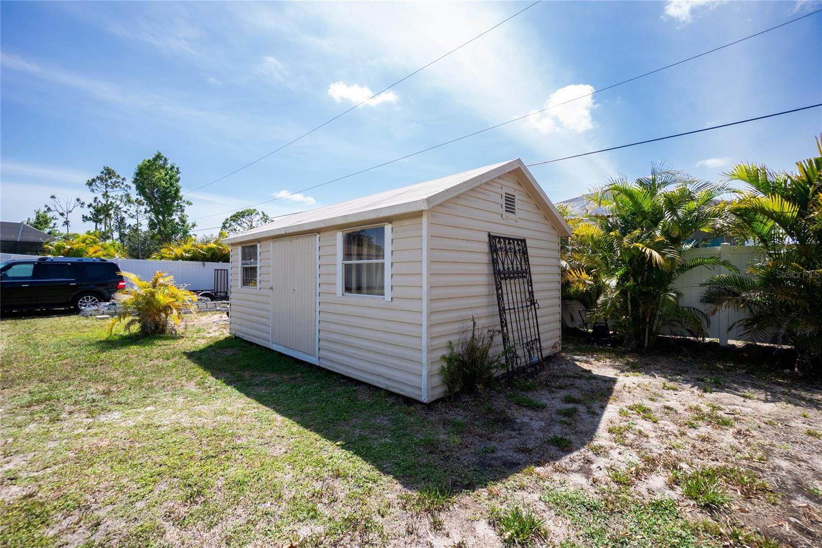 Image 38 of 49 For 5219 Guava Terrace