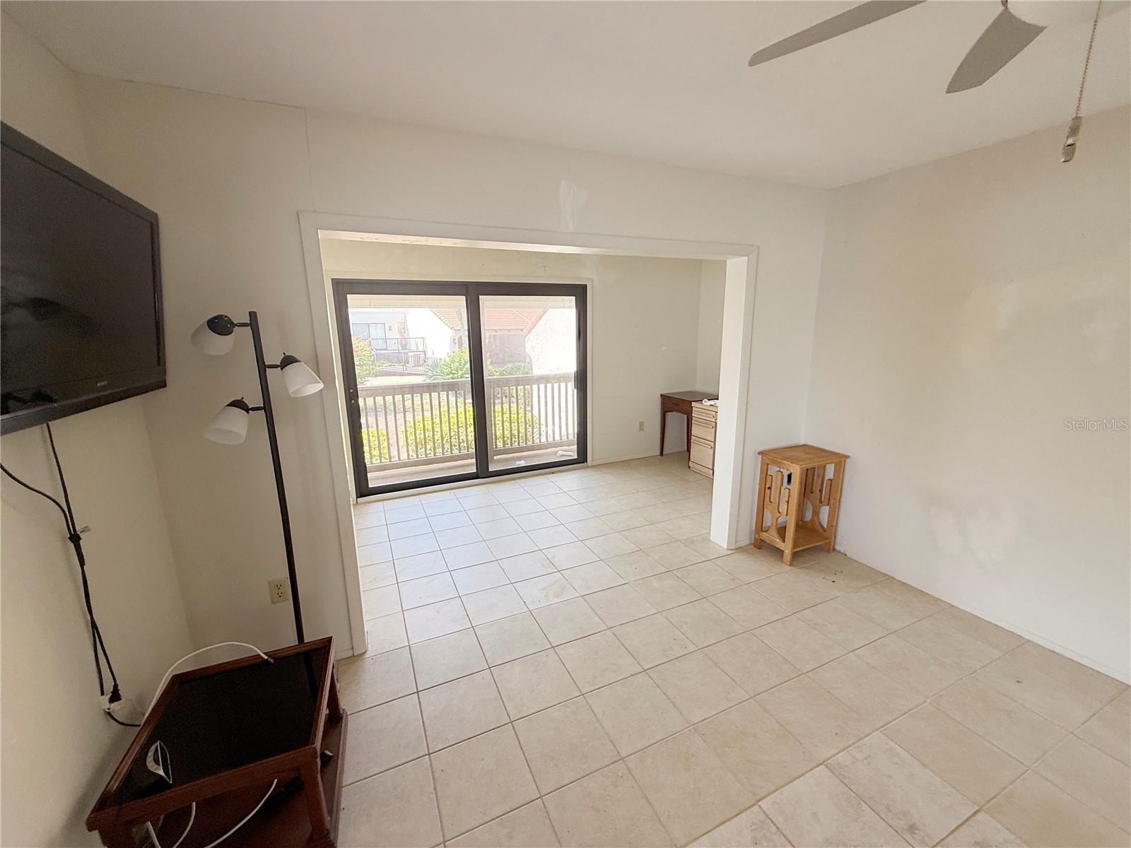 Image 31 of 45 For 25188 Marion Avenue 1