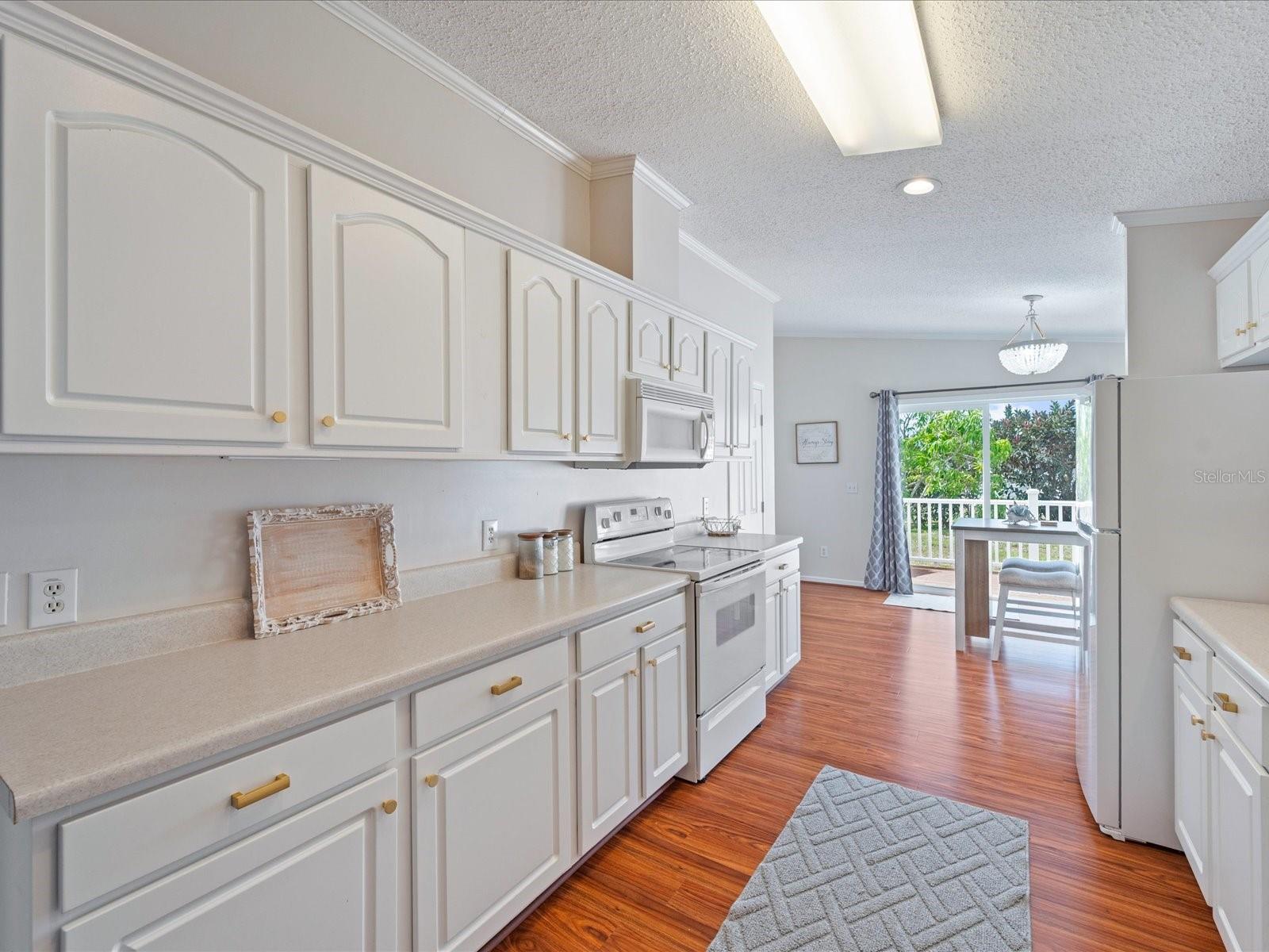 Image 15 of 47 For 9182 Pinehaven Way