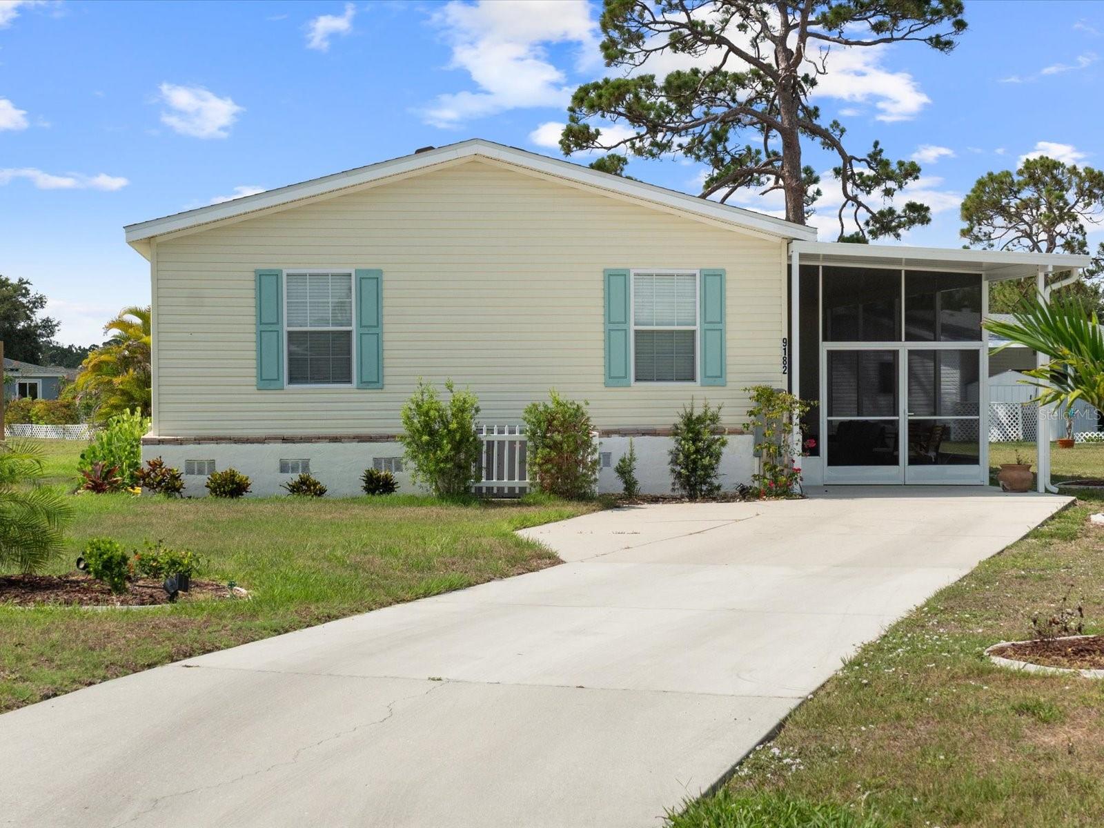 Image 3 of 47 For 9182 Pinehaven Way