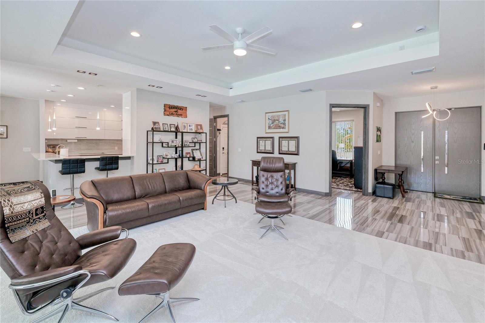 Image 11 of 52 For 13295 Eisenhower Drive