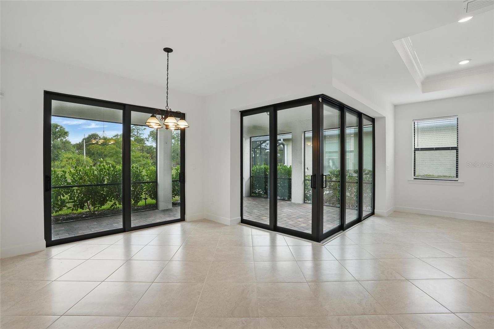 Image 14 of 57 For 16053 Rosemallow Lane