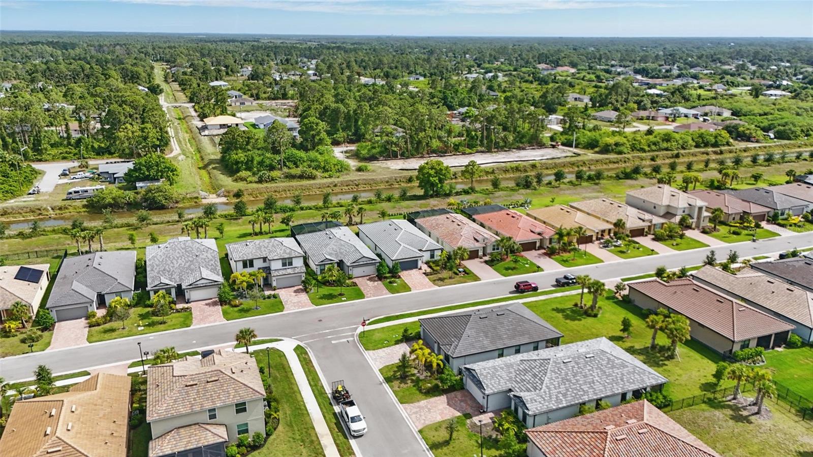Image 3 of 57 For 16053 Rosemallow Lane