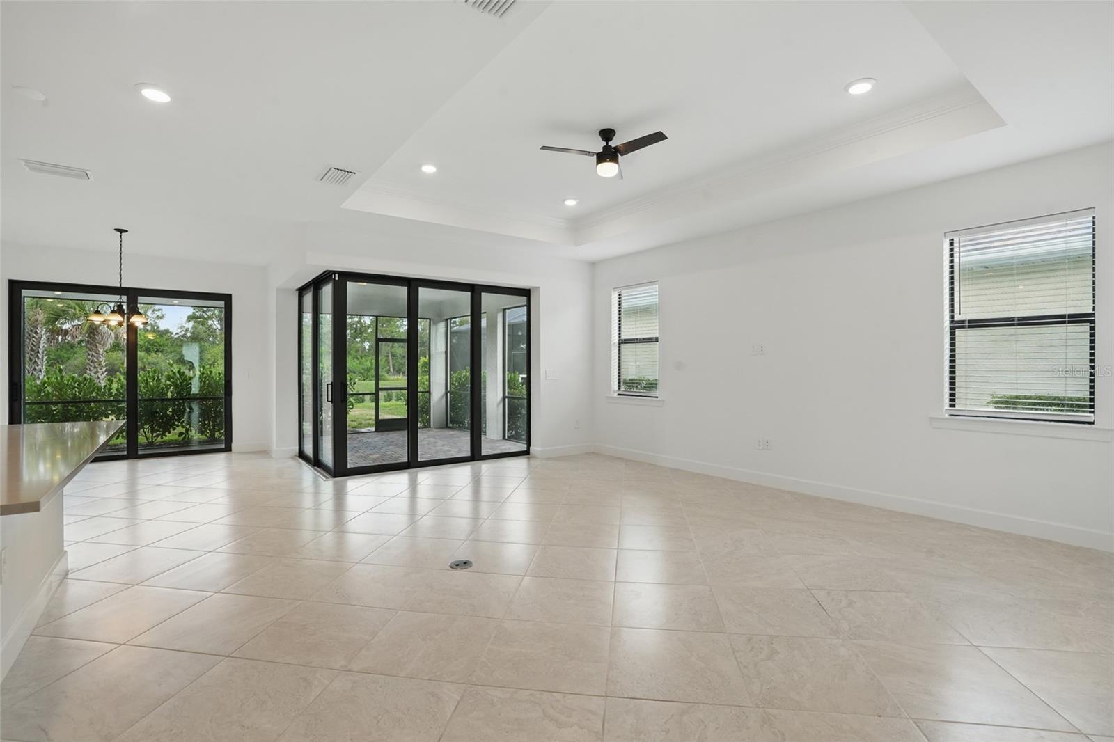 Image 9 of 57 For 16053 Rosemallow Lane