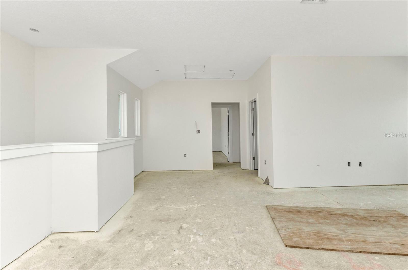 Listing photo id 13 for 12299 Albrecht Terrace