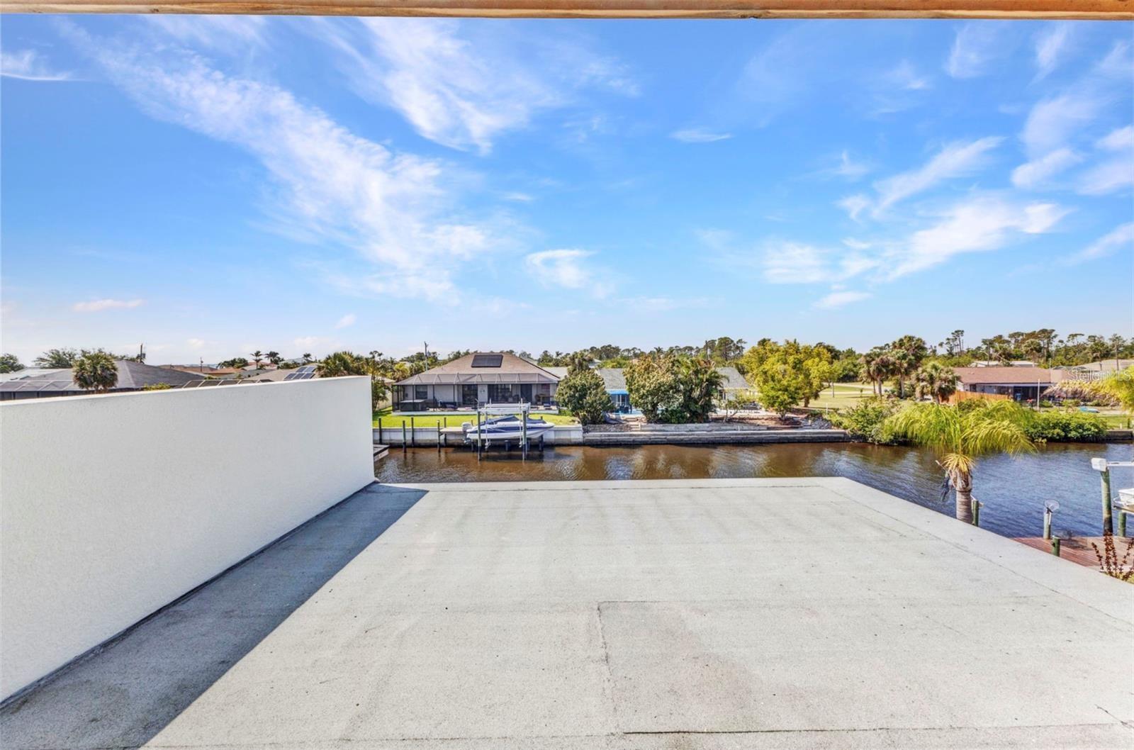 Listing photo id 21 for 12299 Albrecht Terrace