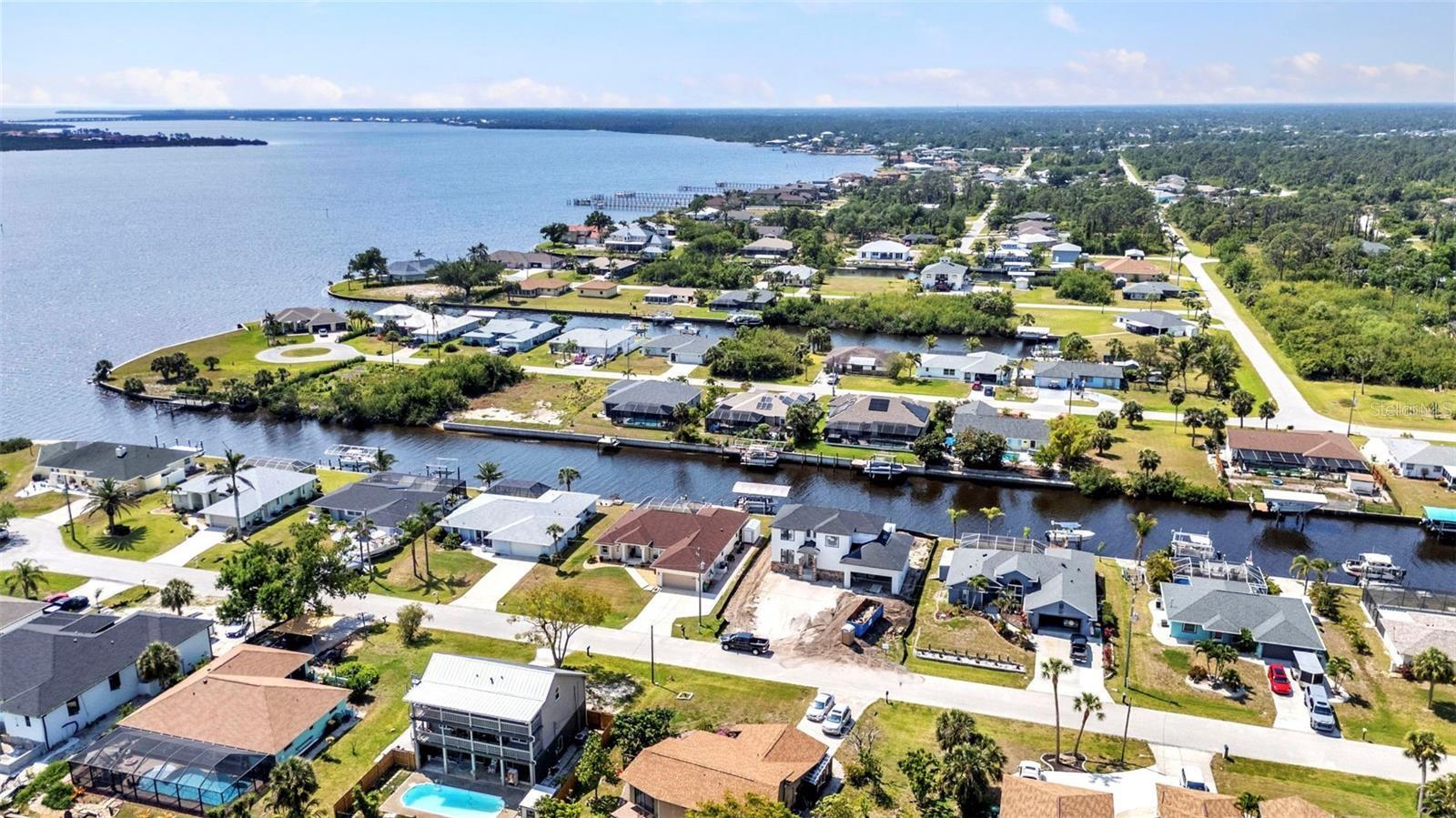 Listing photo id 22 for 12299 Albrecht Terrace