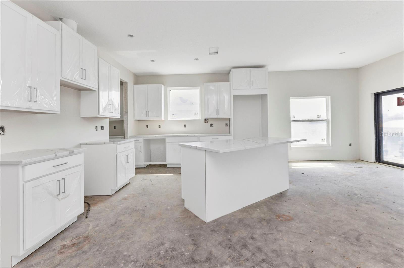 Listing photo id 5 for 12299 Albrecht Terrace