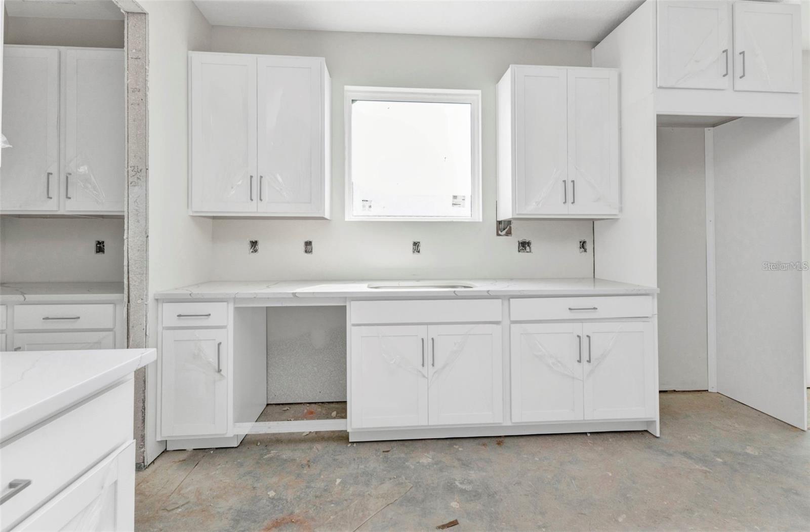Listing photo id 7 for 12299 Albrecht Terrace