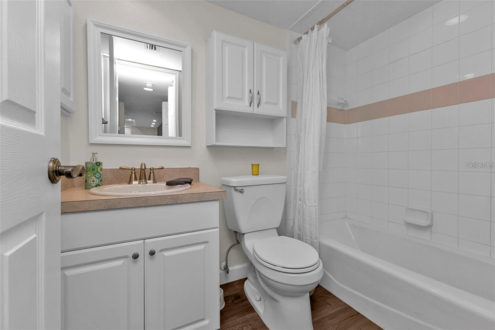 Image 17 of 42 For 601 Shreve Street 64c