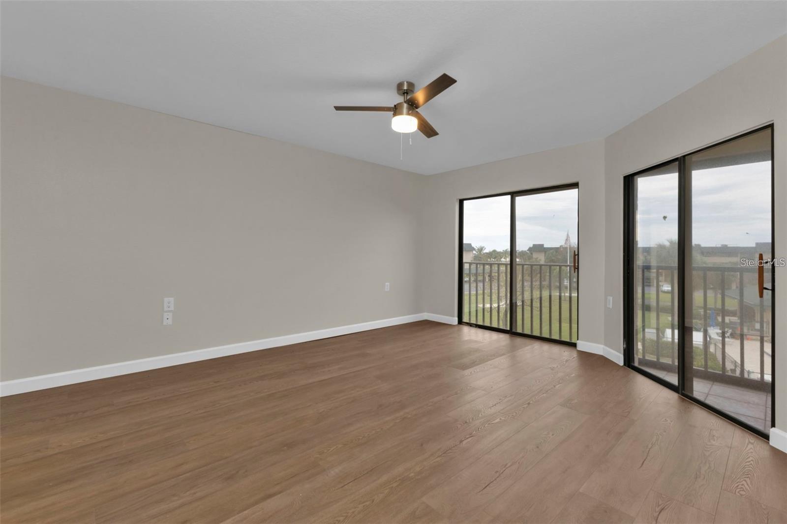 Image 21 of 42 For 601 Shreve Street 64c