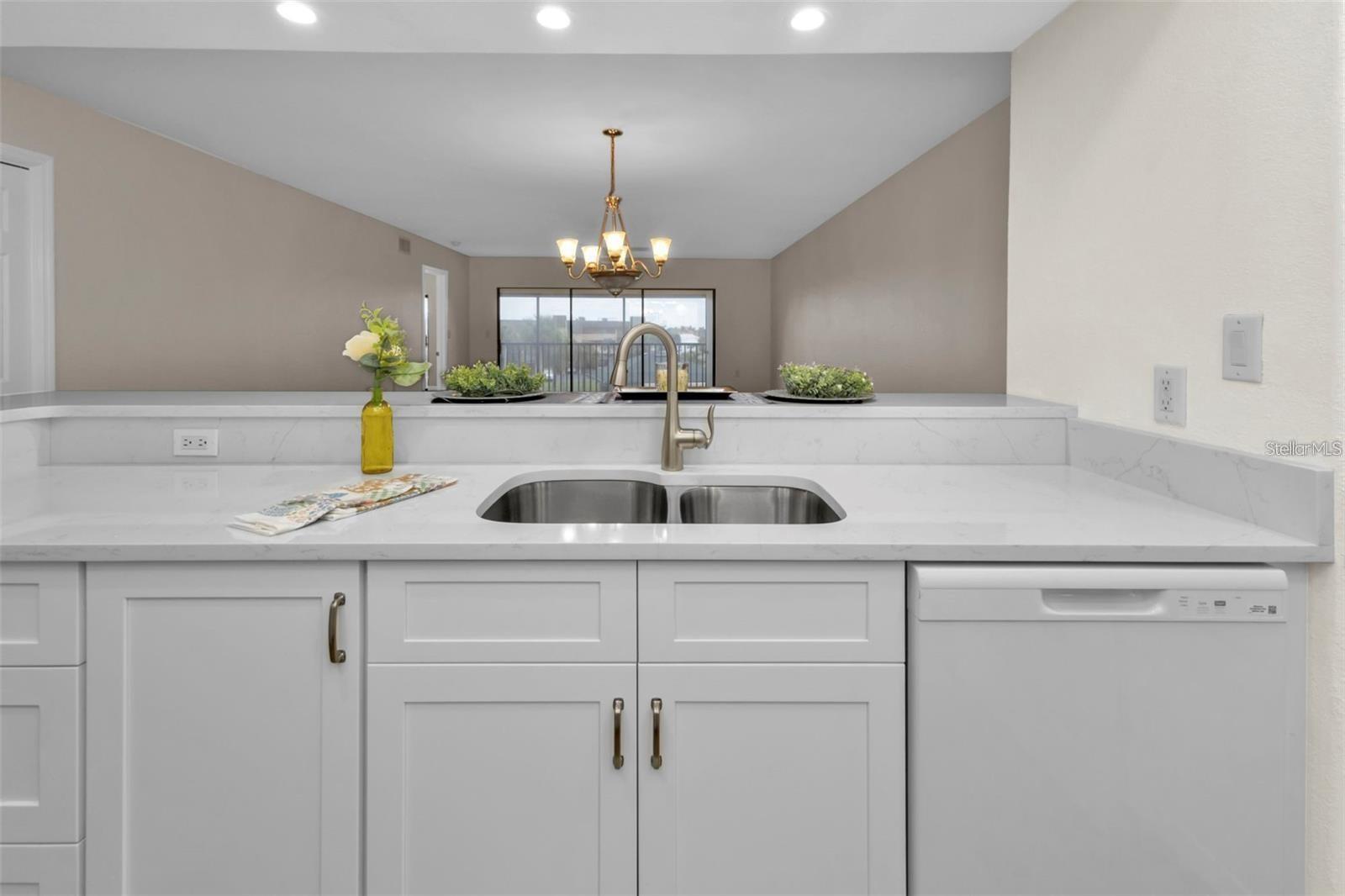 Image 5 of 42 For 601 Shreve Street 64c