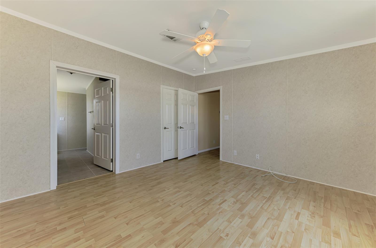 Image 32 of 82 For 621 Gloriosa Drive