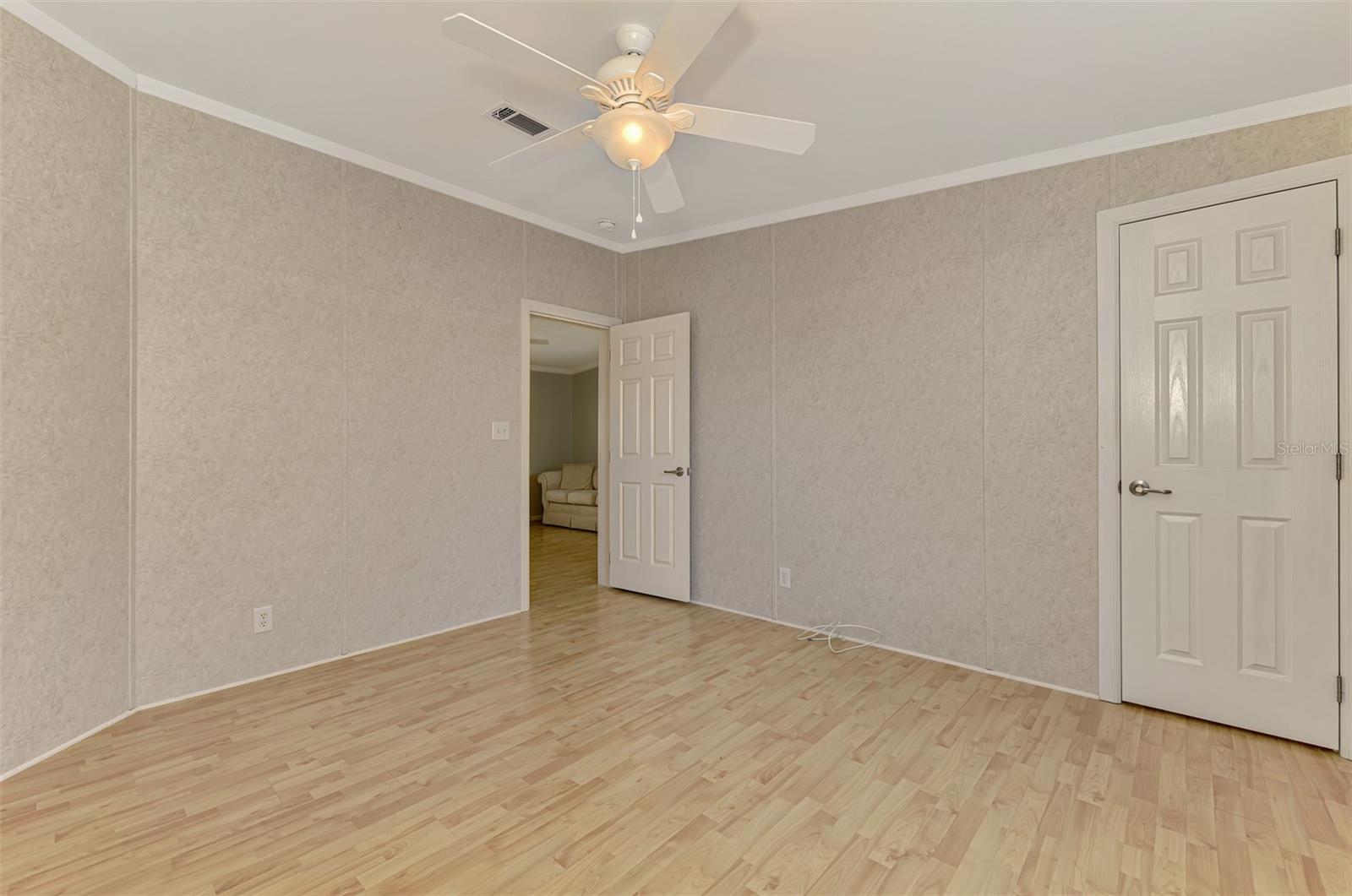 Image 39 of 82 For 621 Gloriosa Drive