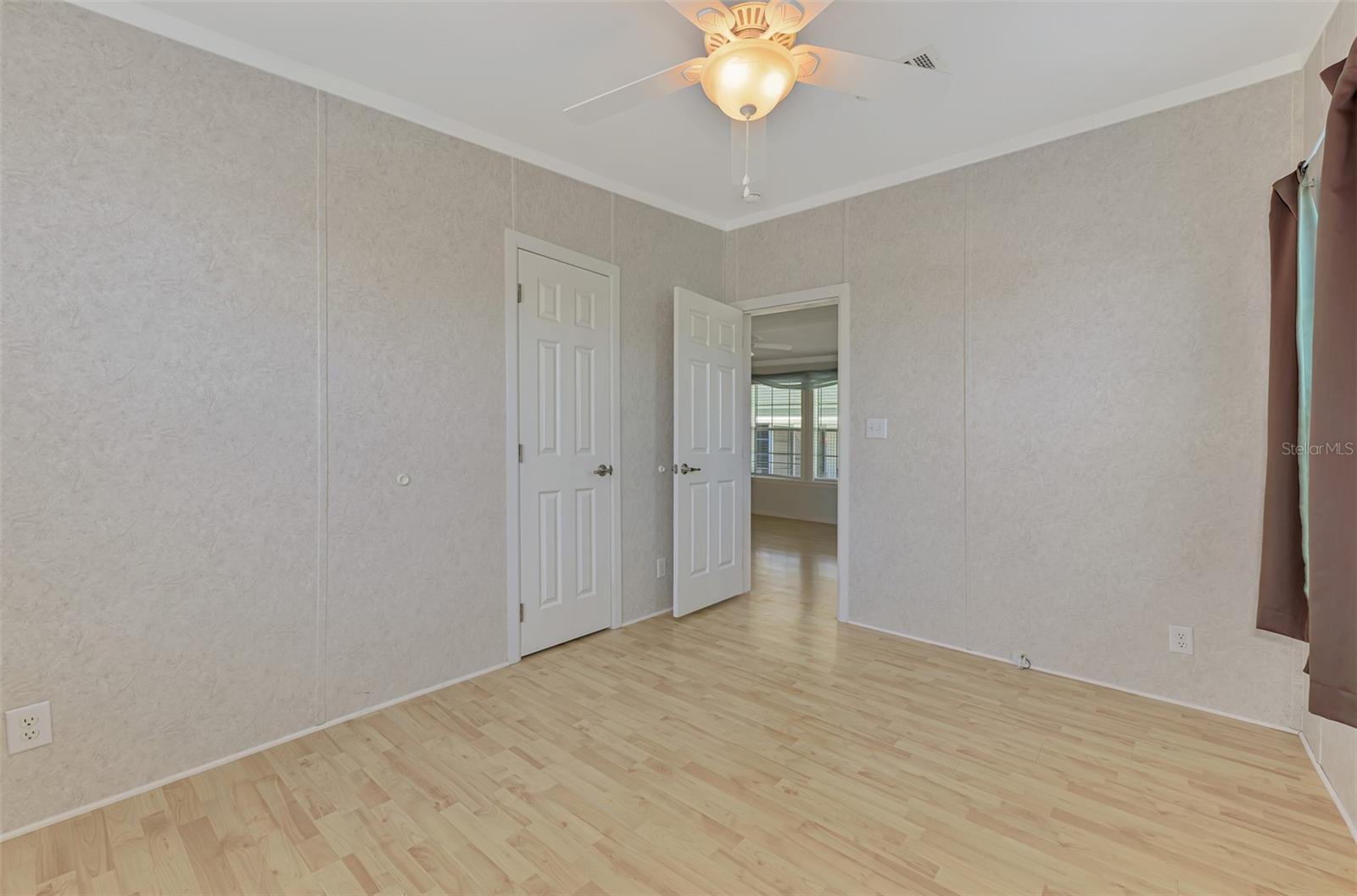 Image 42 of 82 For 621 Gloriosa Drive