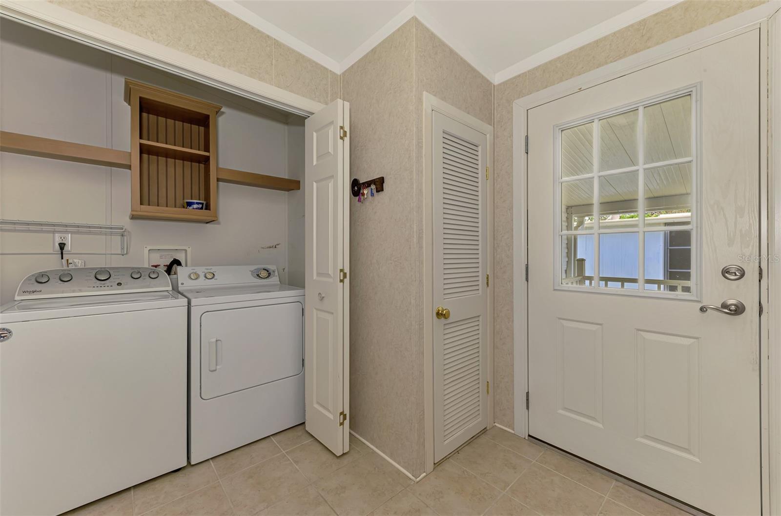 Image 44 of 82 For 621 Gloriosa Drive