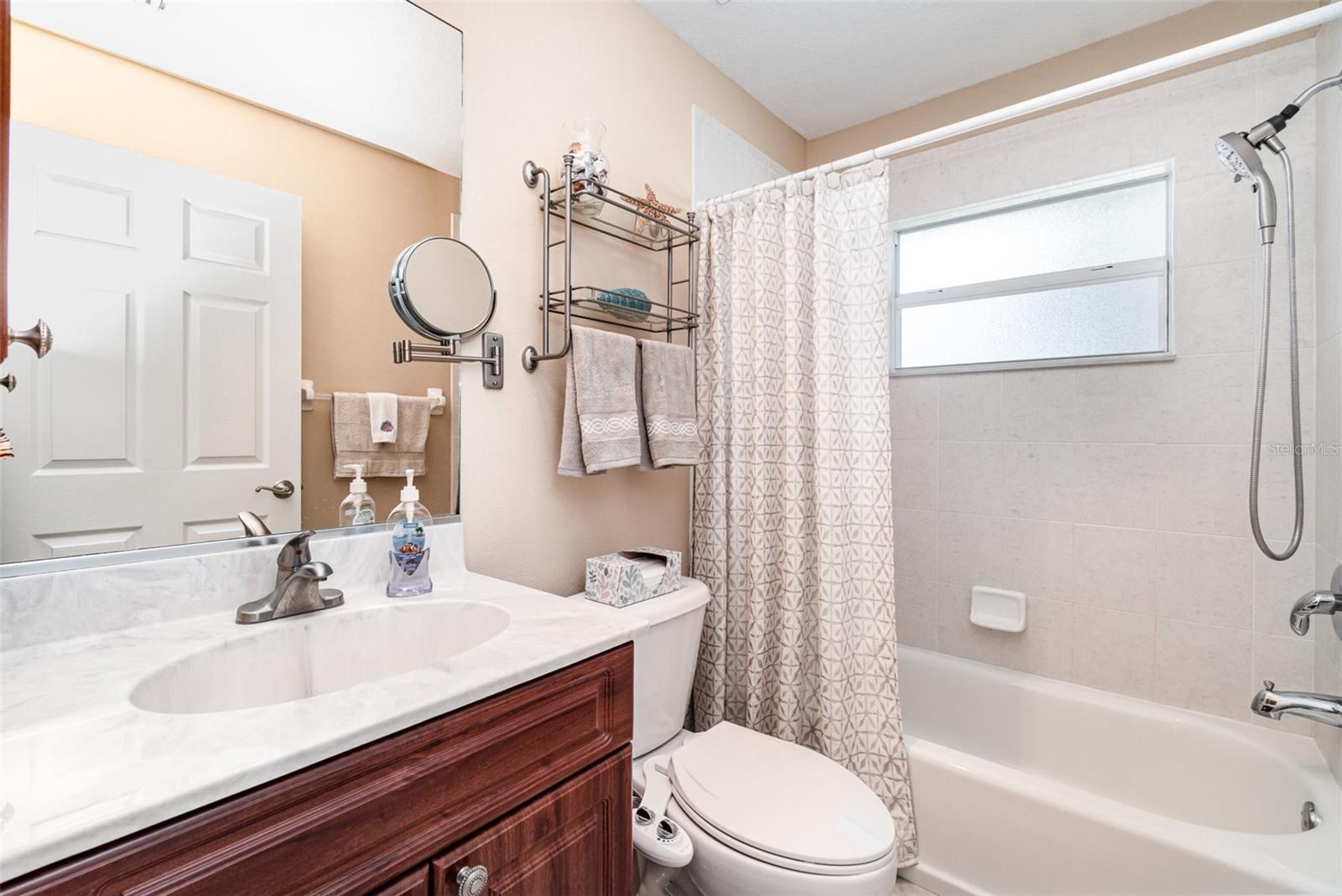Image 17 of 36 For 7101 Dogwood Court