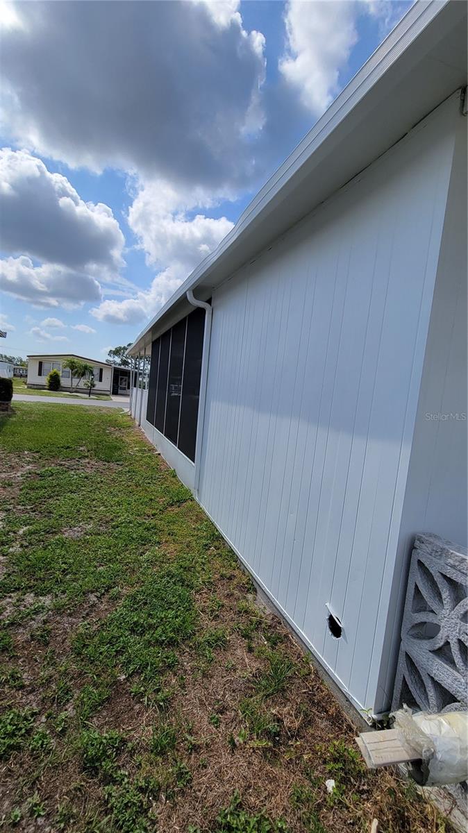 Image 5 of 28 For 232 La Rosas