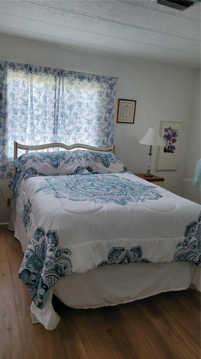 Image 7 of 28 For 232 La Rosas