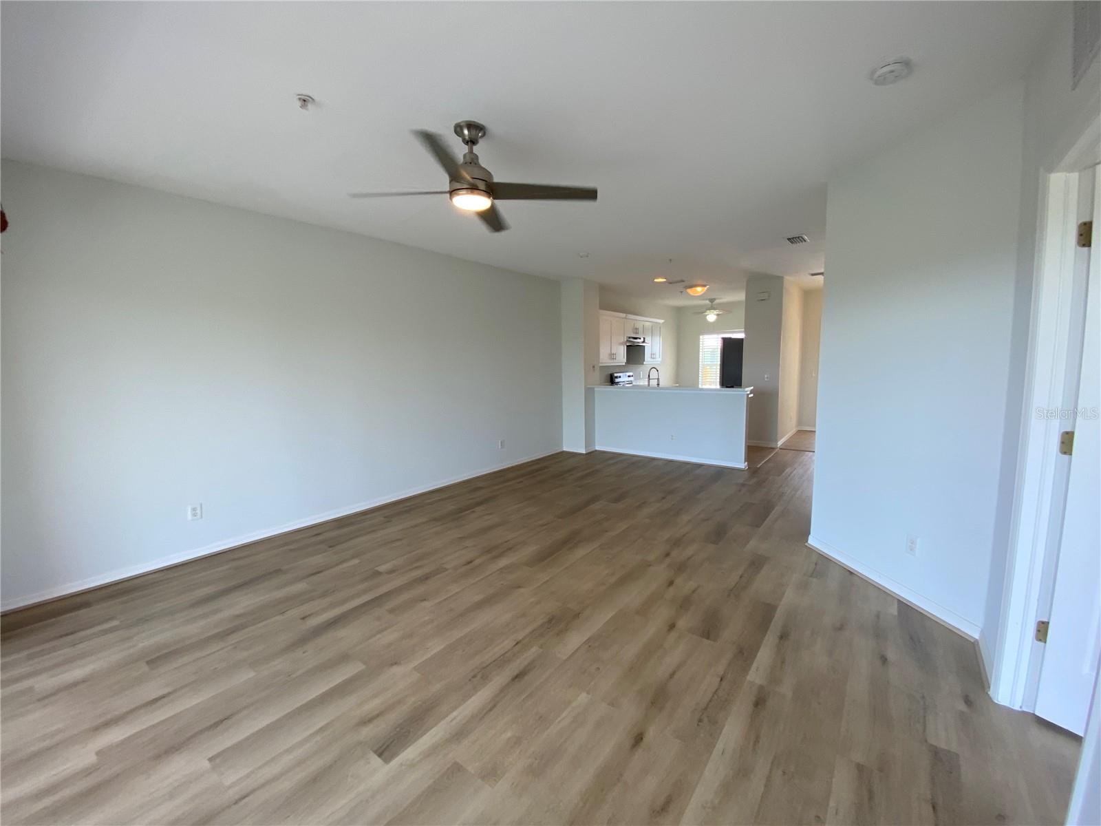Image 15 of 22 For 2081 Willow Hammock Circle 302