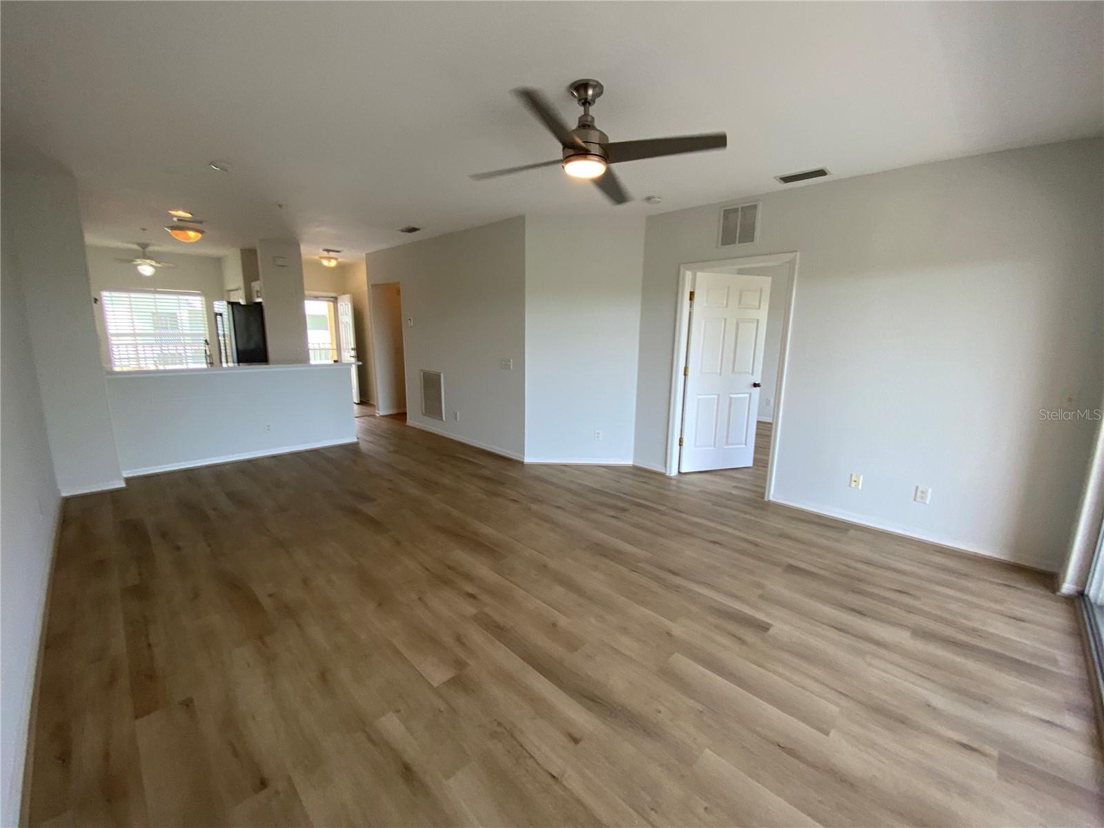 Image 16 of 22 For 2081 Willow Hammock Circle 302