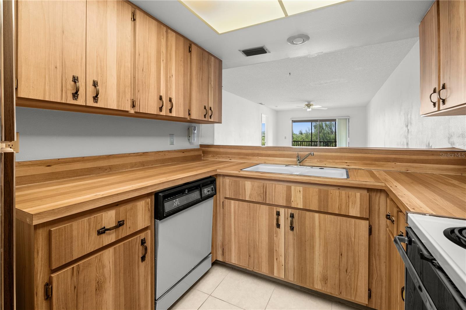 Image 14 of 46 For 1348 Rock Dove Court C201