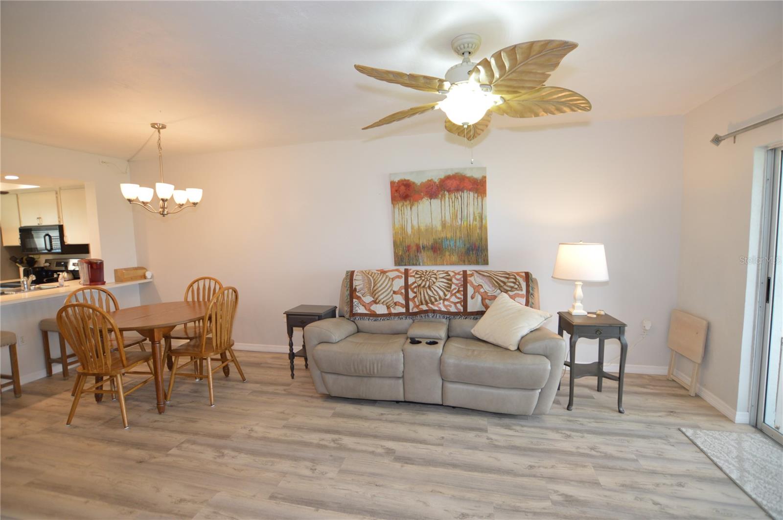 Image 14 of 39 For 12538 Kingsway Circle 1602