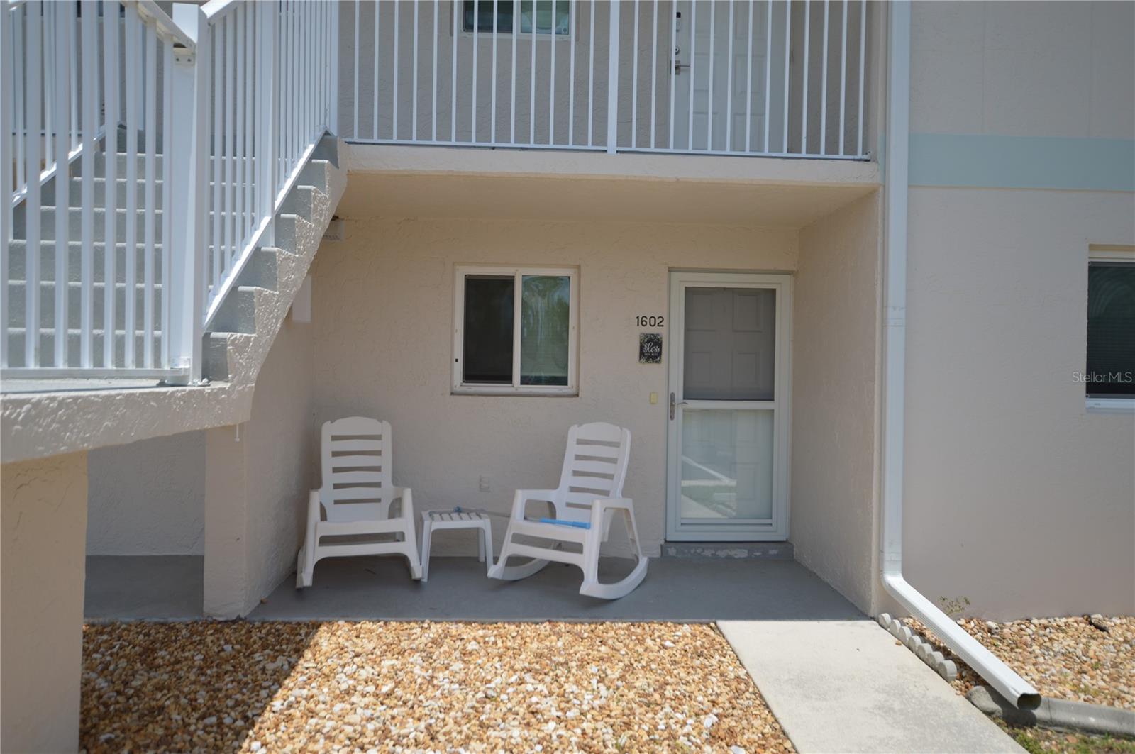 Image 2 of 39 For 12538 Kingsway Circle 1602