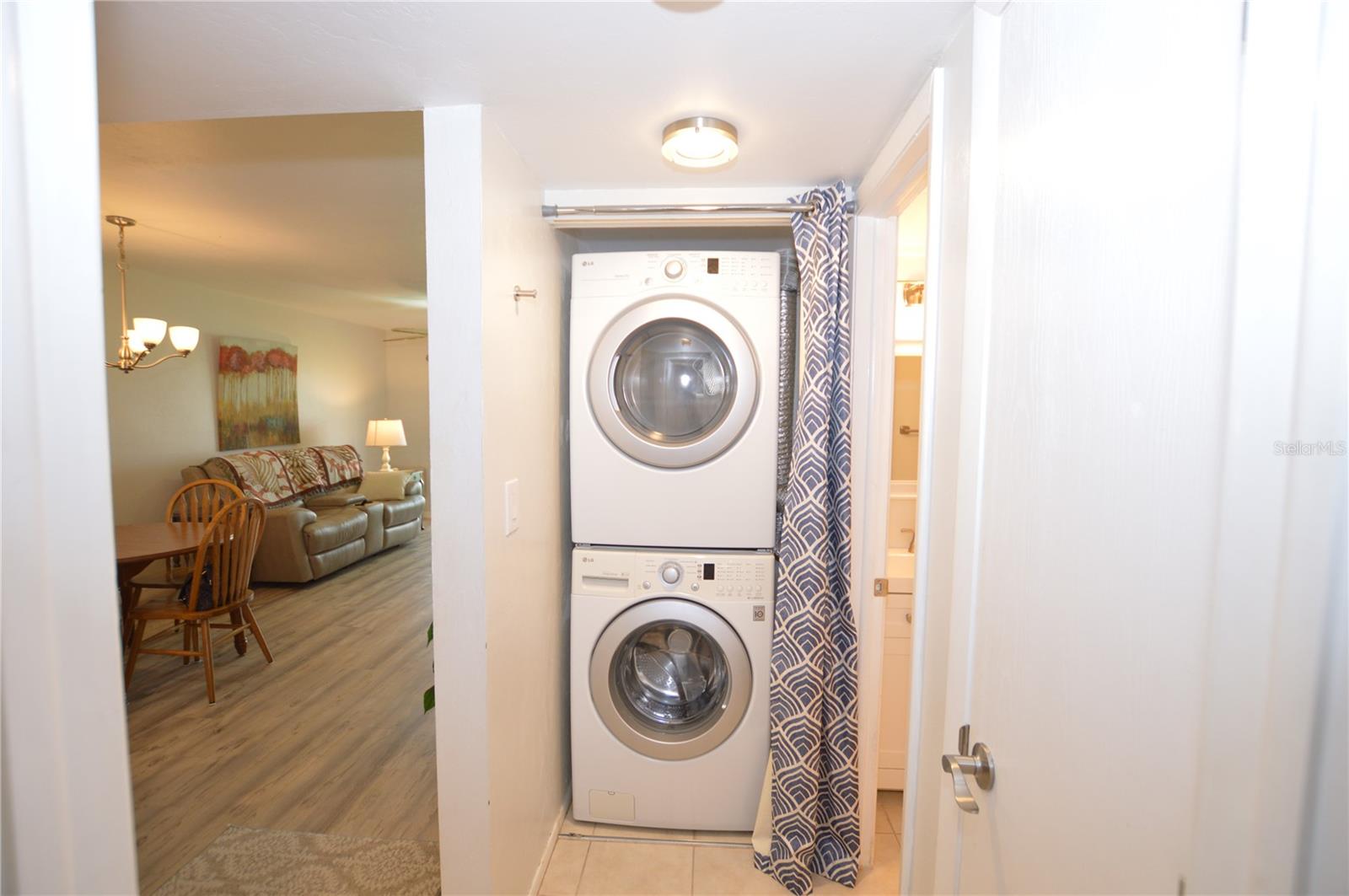 Image 26 of 39 For 12538 Kingsway Circle 1602