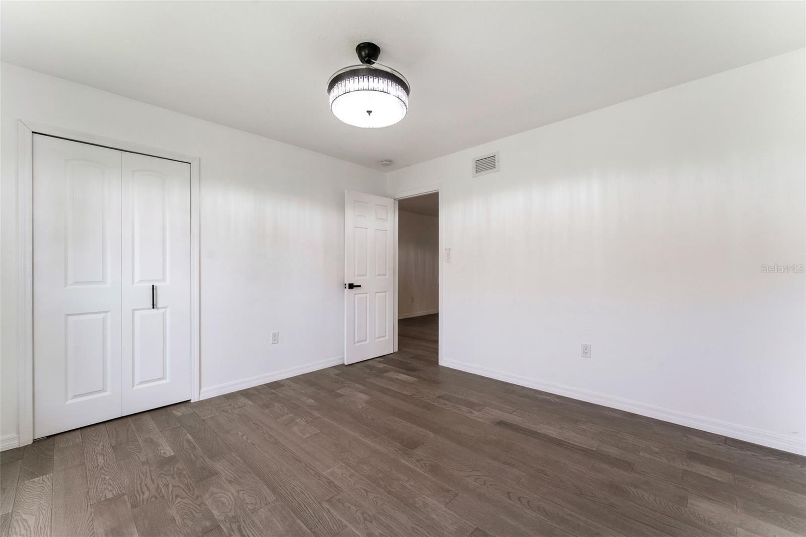 Image 36 of 53 For 1231 Beacon Drive