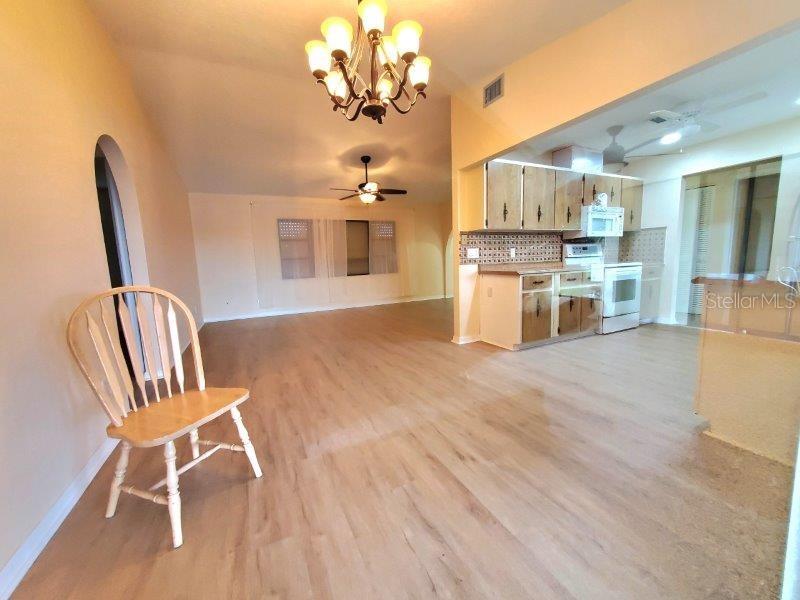 Image 18 of 29 For 446 Spring Lake Boulevard Nw