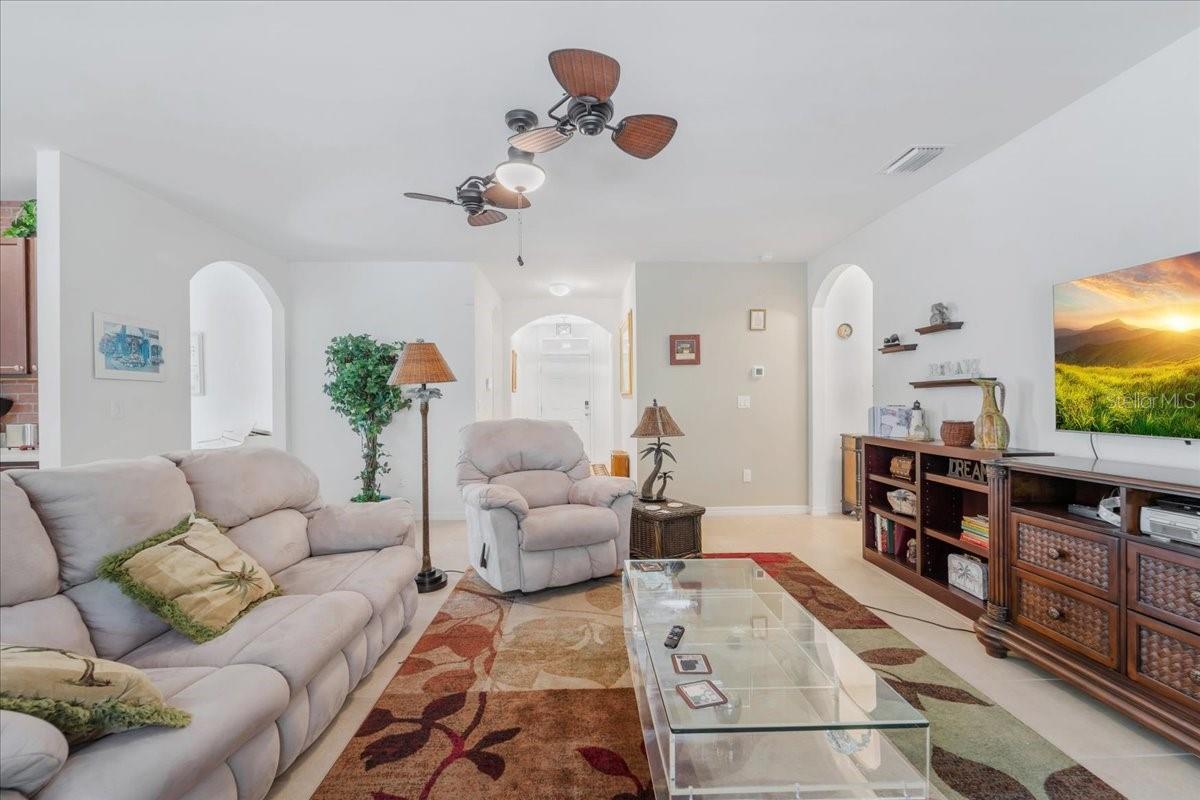 Image 38 of 70 For 7652 Mikasa Drive