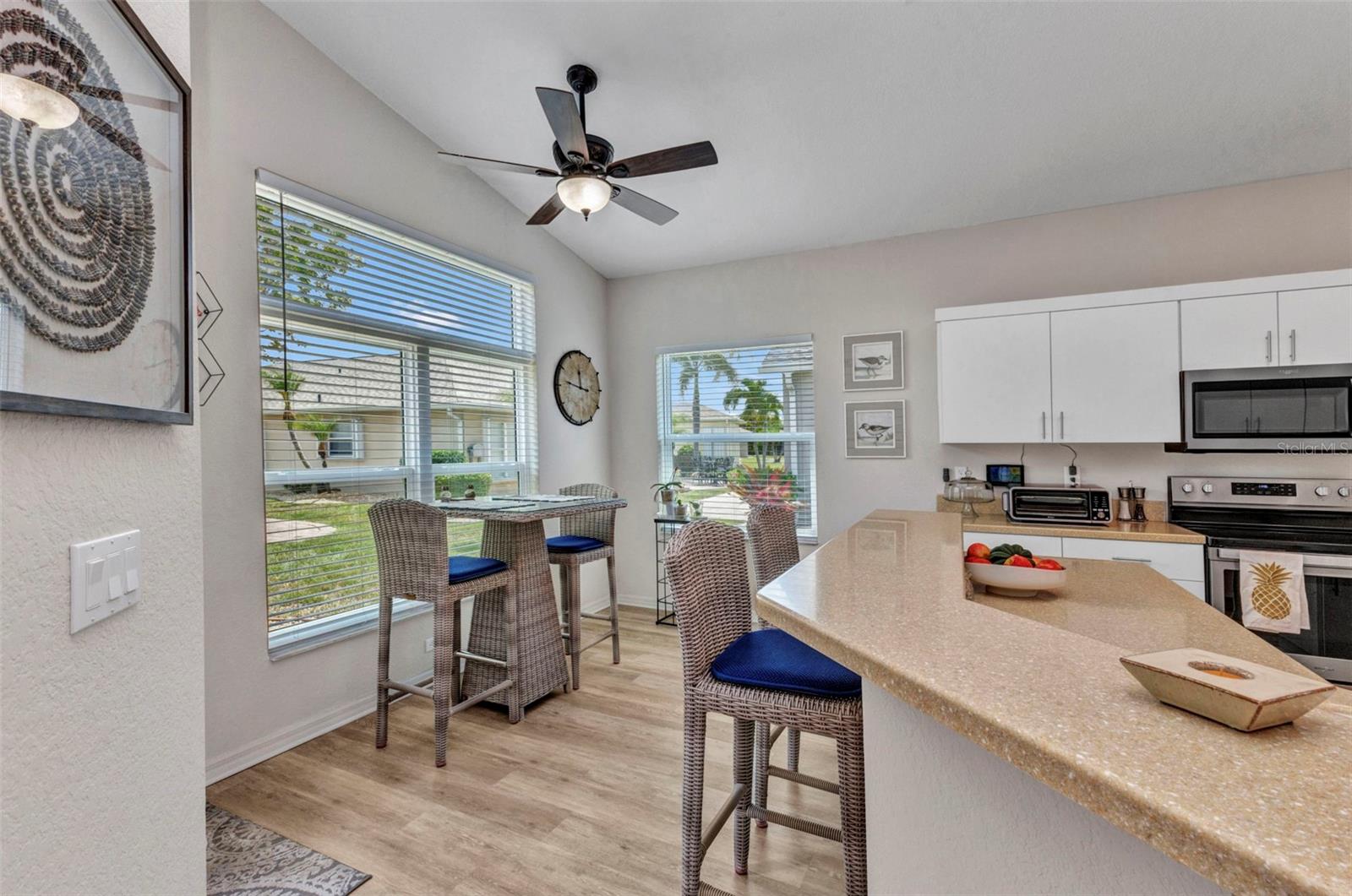 Image 14 of 46 For 24358 Folkstone Avenue