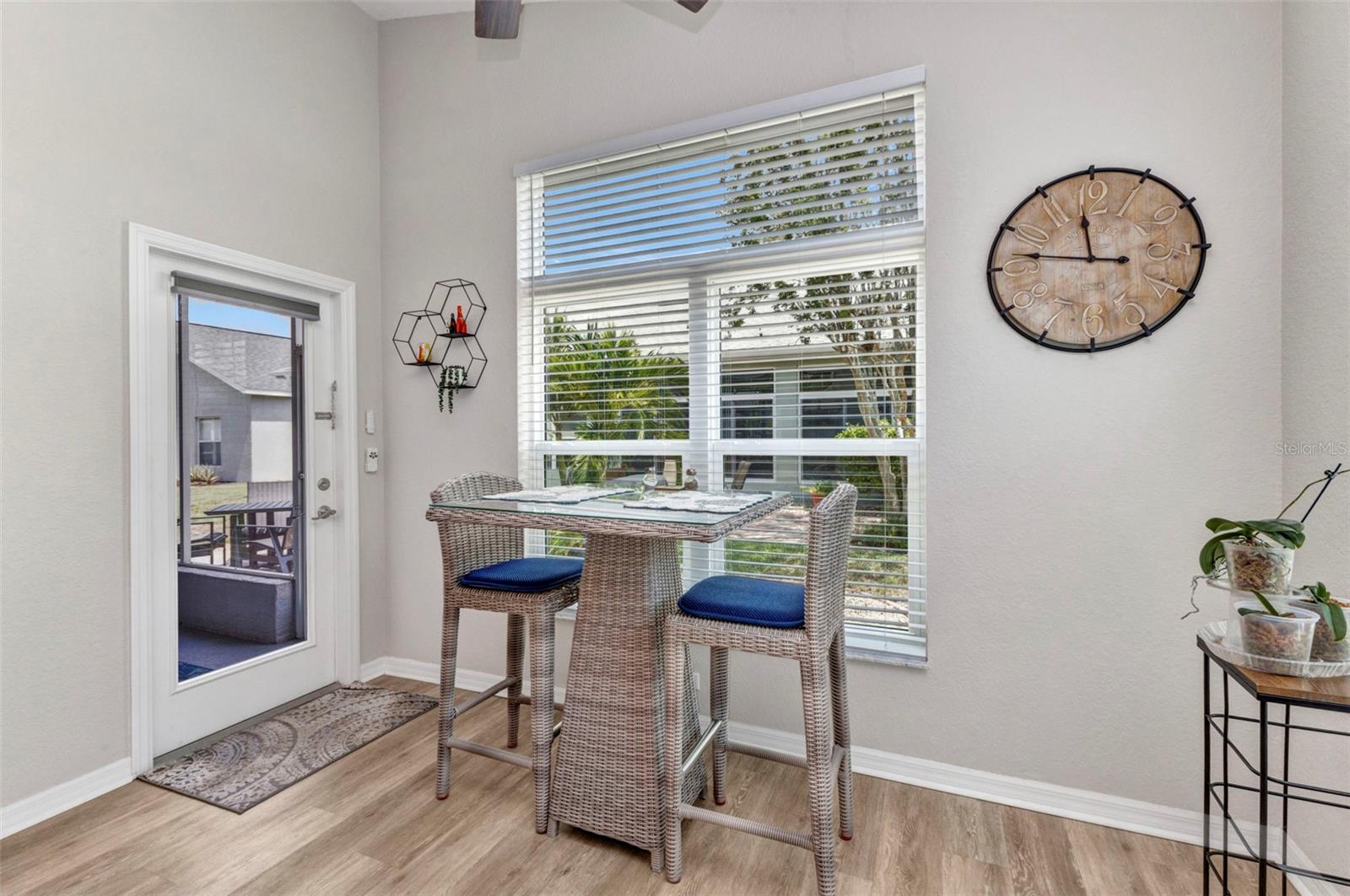 Image 15 of 46 For 24358 Folkstone Avenue