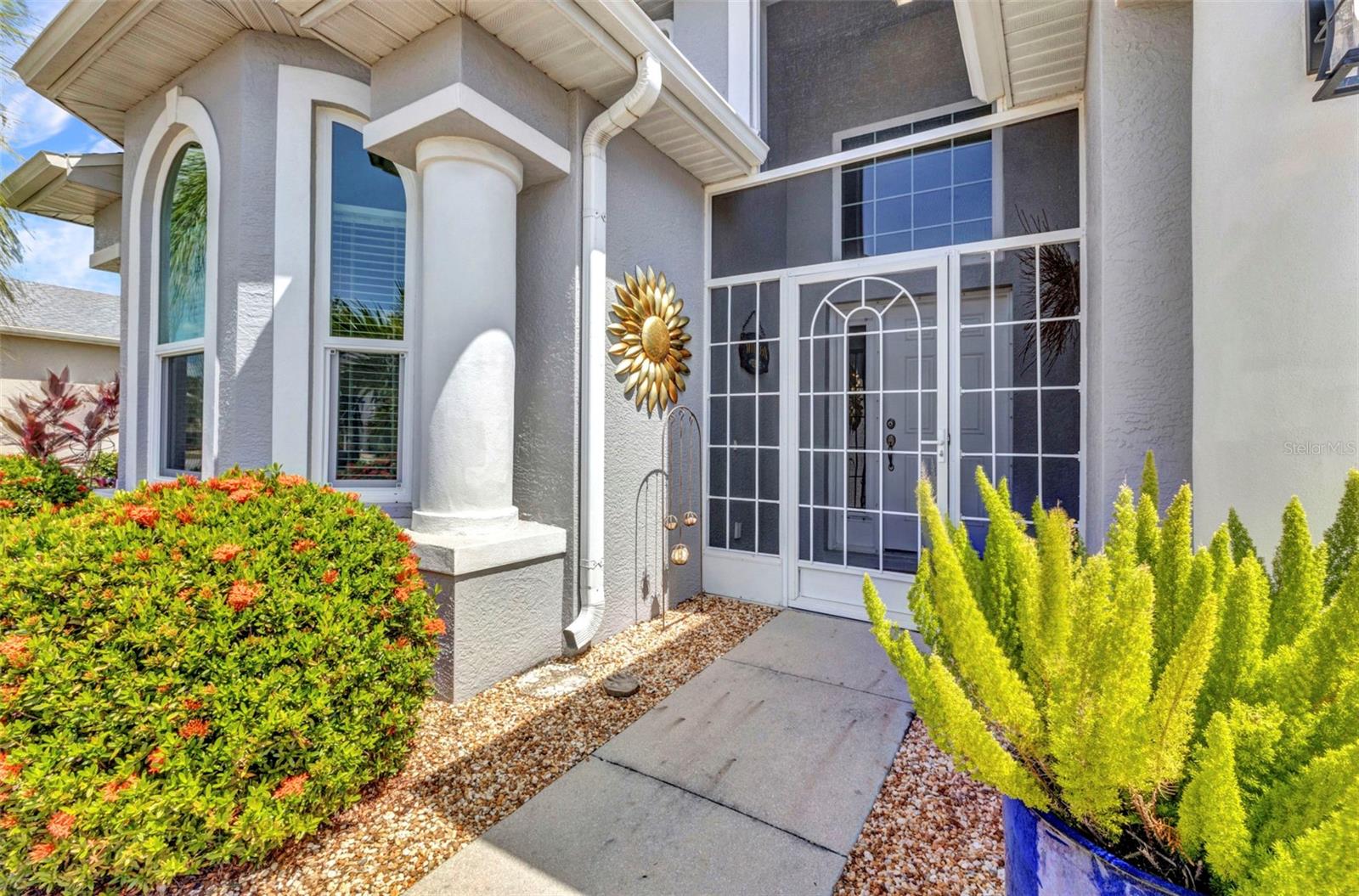 Image 3 of 46 For 24358 Folkstone Avenue