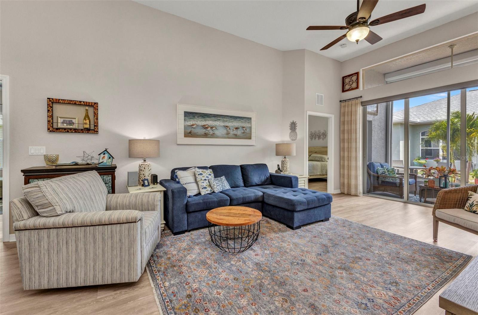 Image 6 of 46 For 24358 Folkstone Avenue
