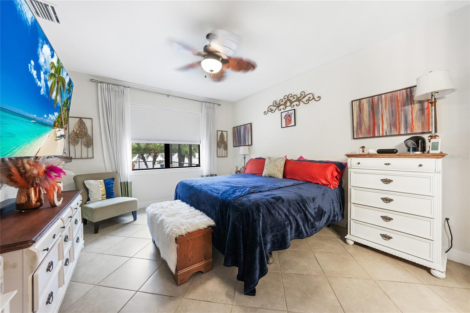 Image 14 of 39 For 2515 Sherman Oak Drive