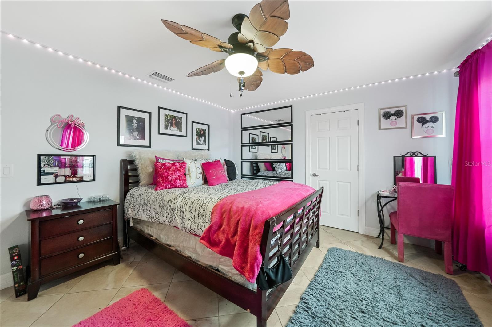 Image 26 of 39 For 2515 Sherman Oak Drive