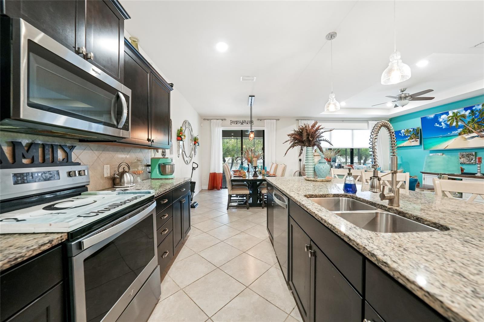 Image 8 of 39 For 2515 Sherman Oak Drive