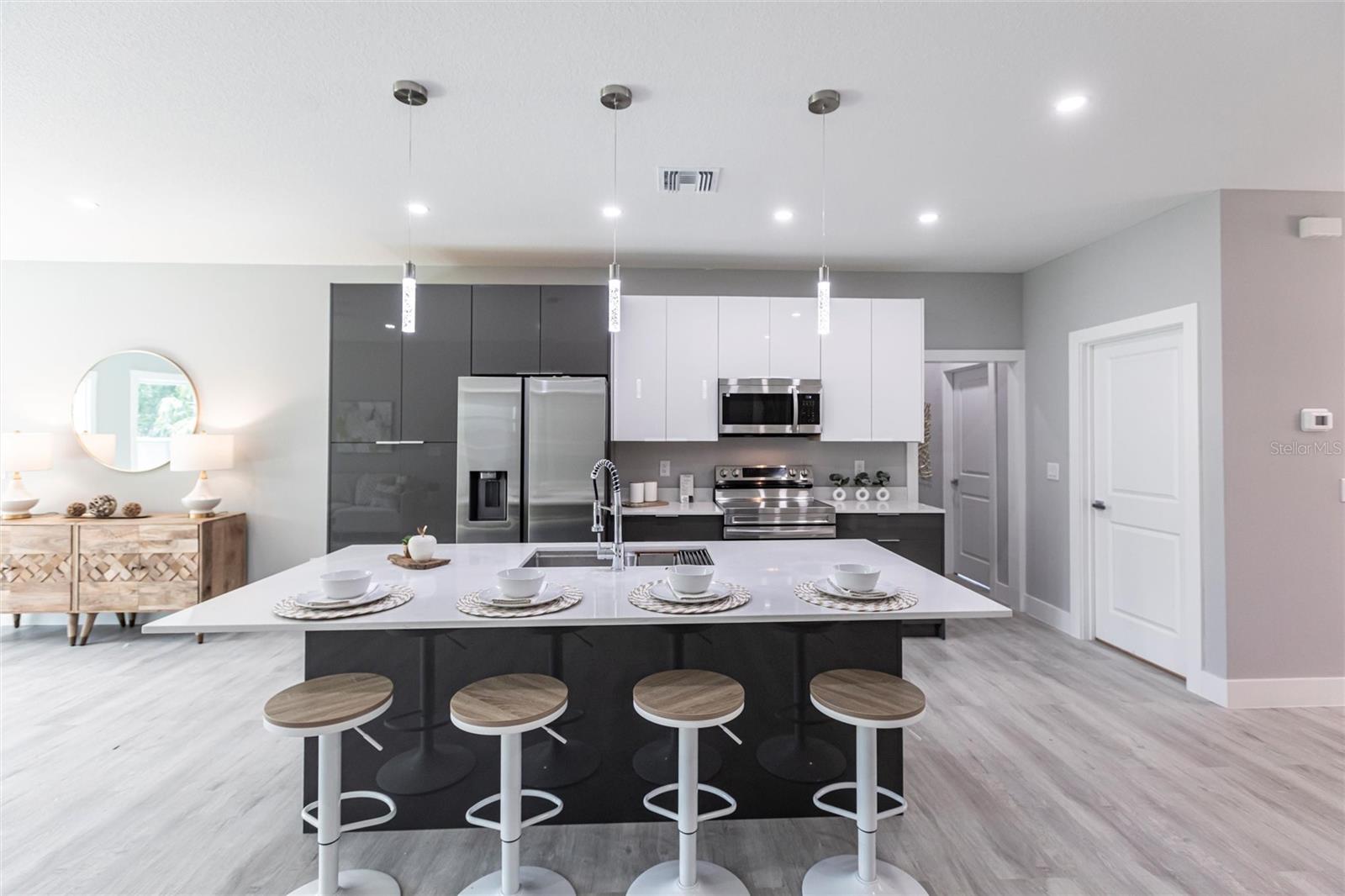 Image 11 of 52 For 12168 Mayfair Avenue