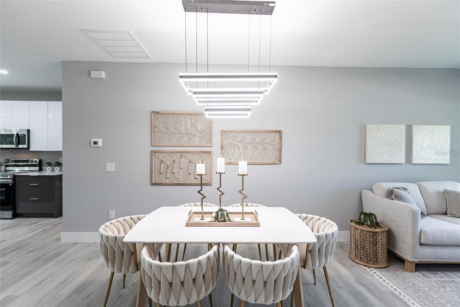 Image 16 of 52 For 12168 Mayfair Avenue